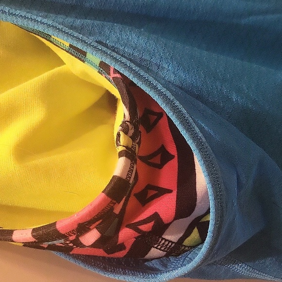 Ivivva Tank with built in bra - Picture 4 of 4